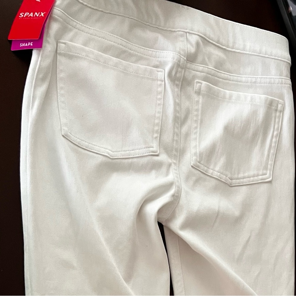 NWT SPANX white Jean-ISH Leggings Size M